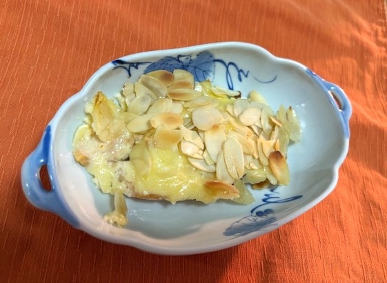 鮭のアーモンド焼き