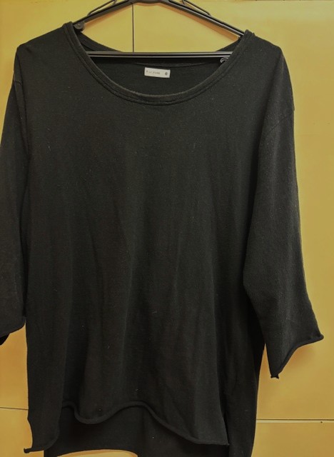 このTシャツ　何かがおかしい